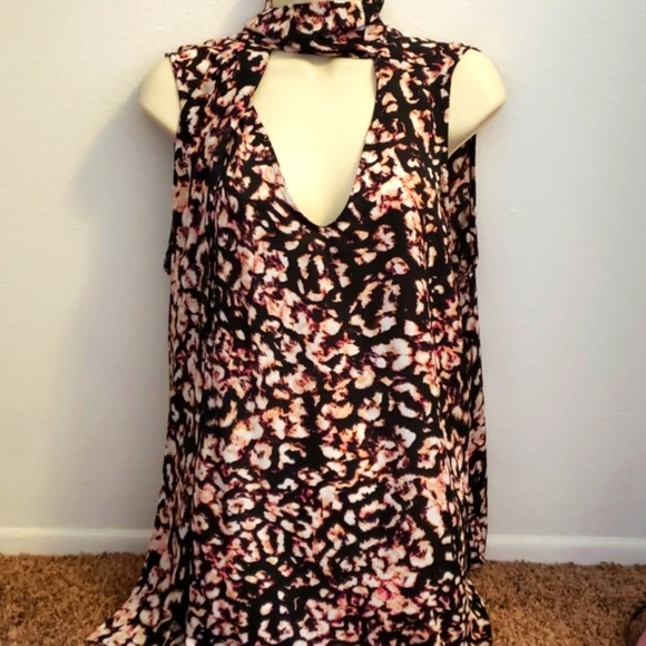 Ava & Viv Tops - Ava & Viv 1X Floral Black and Pink Blouse